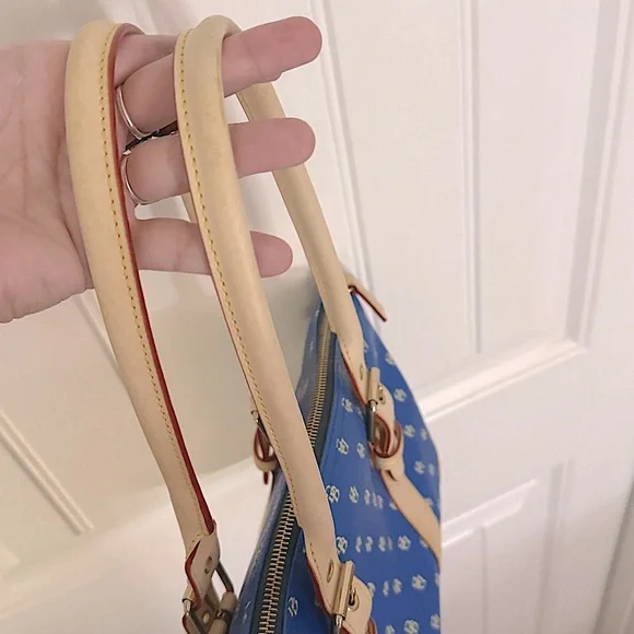 Y2K Dooney & Bourke Vintage Leather shoulder  bag Blue Cream monogram NEARLY NEW - Picture 8 of 17